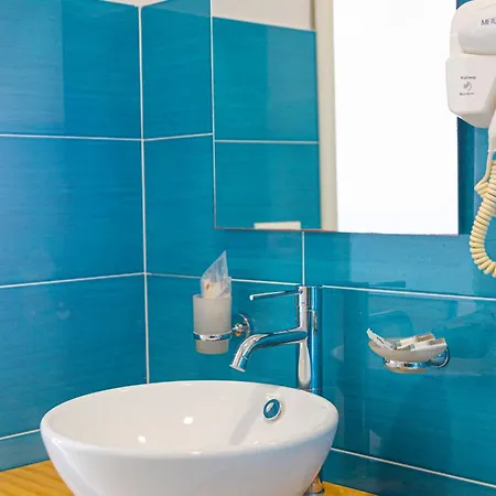 Acqua Di Venere Hotel 4*